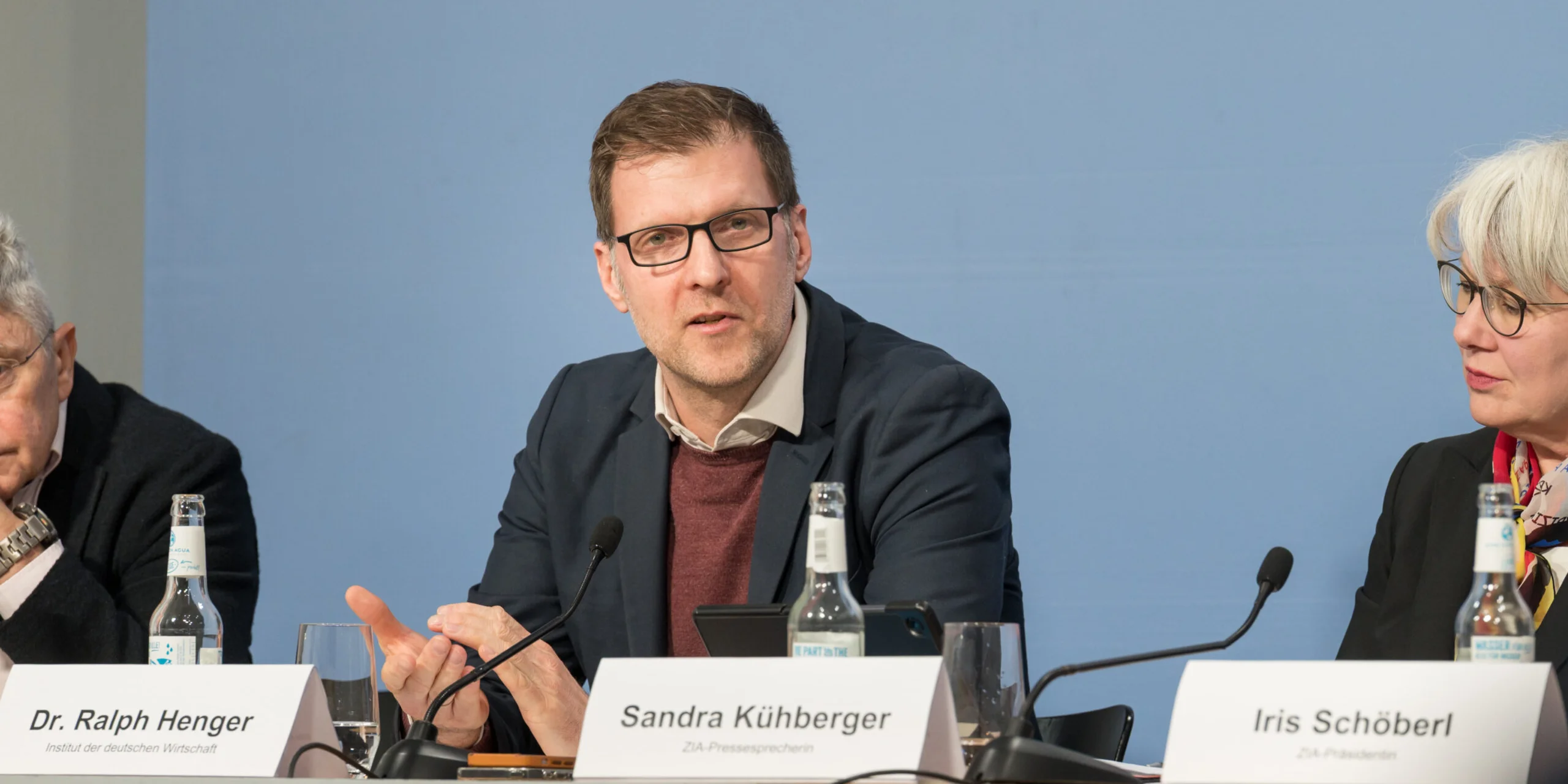 Dr. Ralph Henger auf dem Podium.