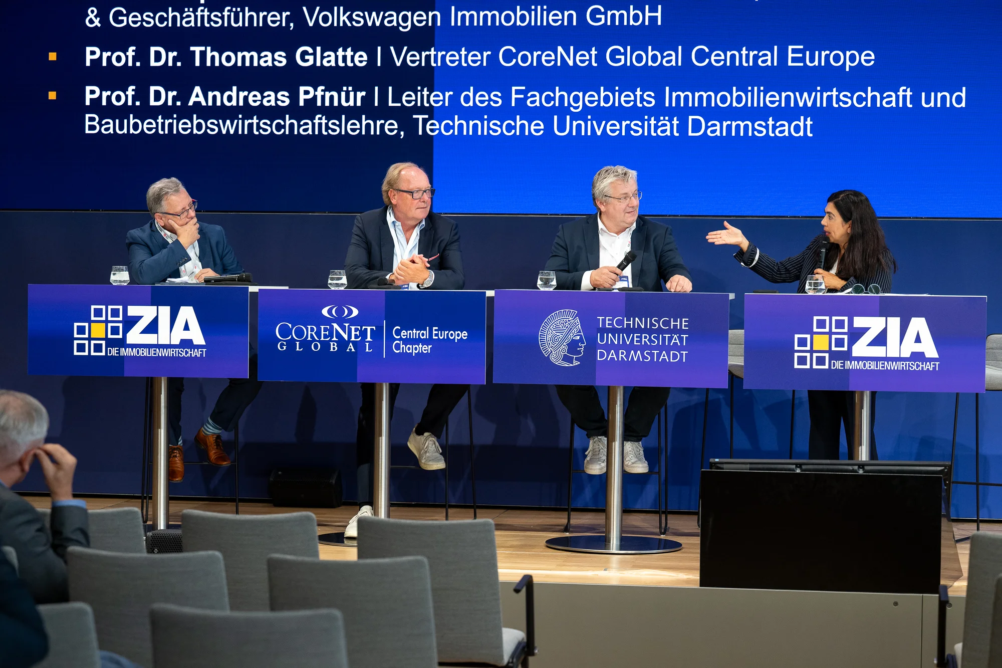 Meno Requardt MRICS (Volkswagen Immobilien), Prof. Dr. Thomas Glatte (CoreNet Global Central Europe) und Prof. Dr. Andreas Pfnür (Technische Universität Darmstadt)