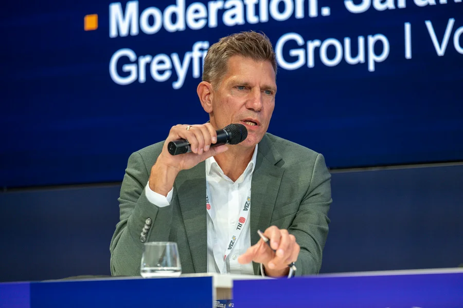 Redner zum Thema „Deutschland im Umsetzungsstau – Was Politik und Unternehmen ausbremst und wie Standorte wieder Tempo aufnehmen“