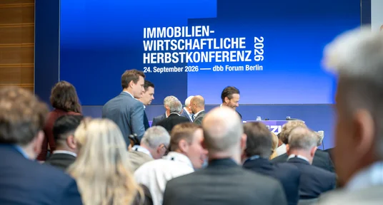 Publikum der Herbstkonferenz 2026