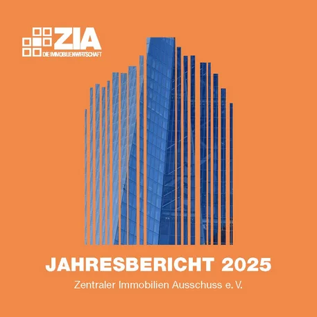 Grafik mit stilisierter Hochhaus-Silhouette in blauen Streifen auf orangefarbenem Hintergrund, repräsentiert Jahresbericht 2025 vom Zentralen Immobilien Ausschuss e.V. Design vermittelt Fokus auf Immobilienwirtschaft und zukünftige Entwicklungen im Immobiliensektor.
