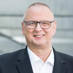 Dr. Olaf  Joachim 