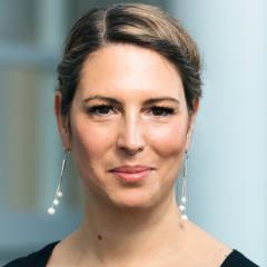  Sarah Schlesinger