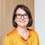 Portraitfoto Iris Schöberl
